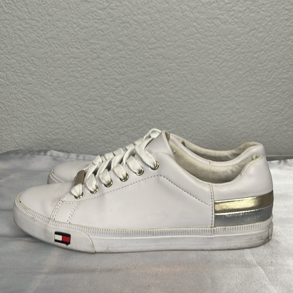 Tommy Hilfiger White Leather Sole Sneakers - Picture 6 of 13